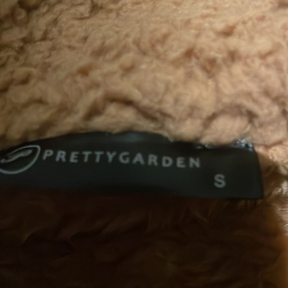 Puffer Jacket - Picture 2 of 3